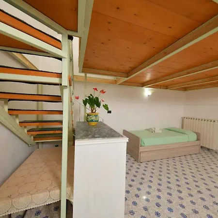 Ischia-relax One Step Away Form Port